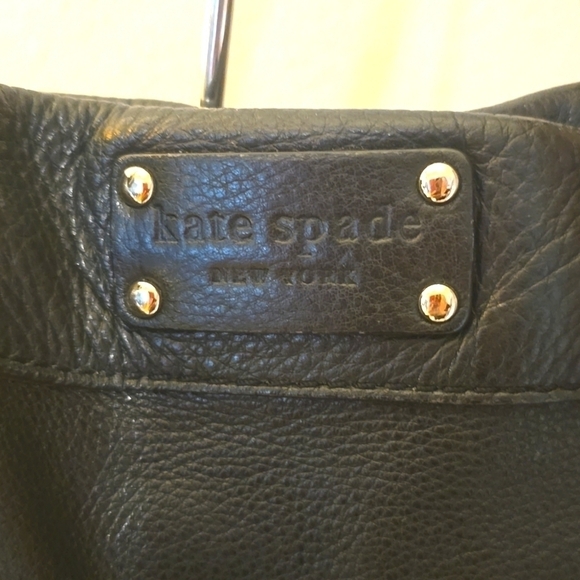 Kate Spade Top handle Pebbled leather Black Purse Bag neutral minimalist S.Large - Picture 2 of 15